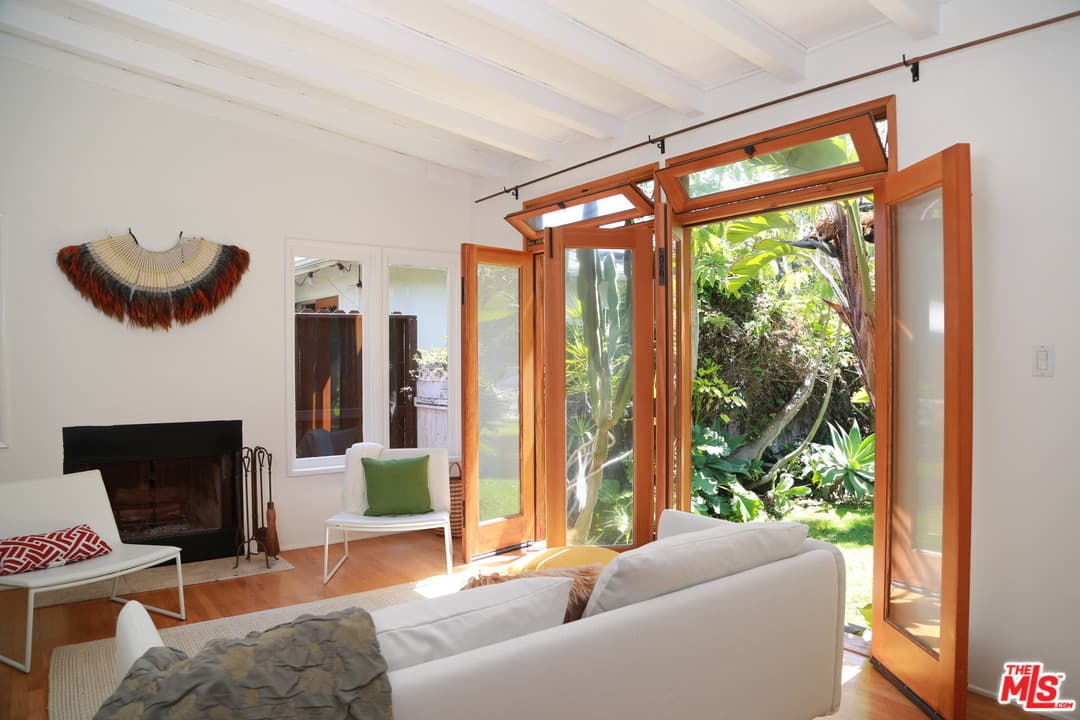 2408 Cloy Avenue in Venice